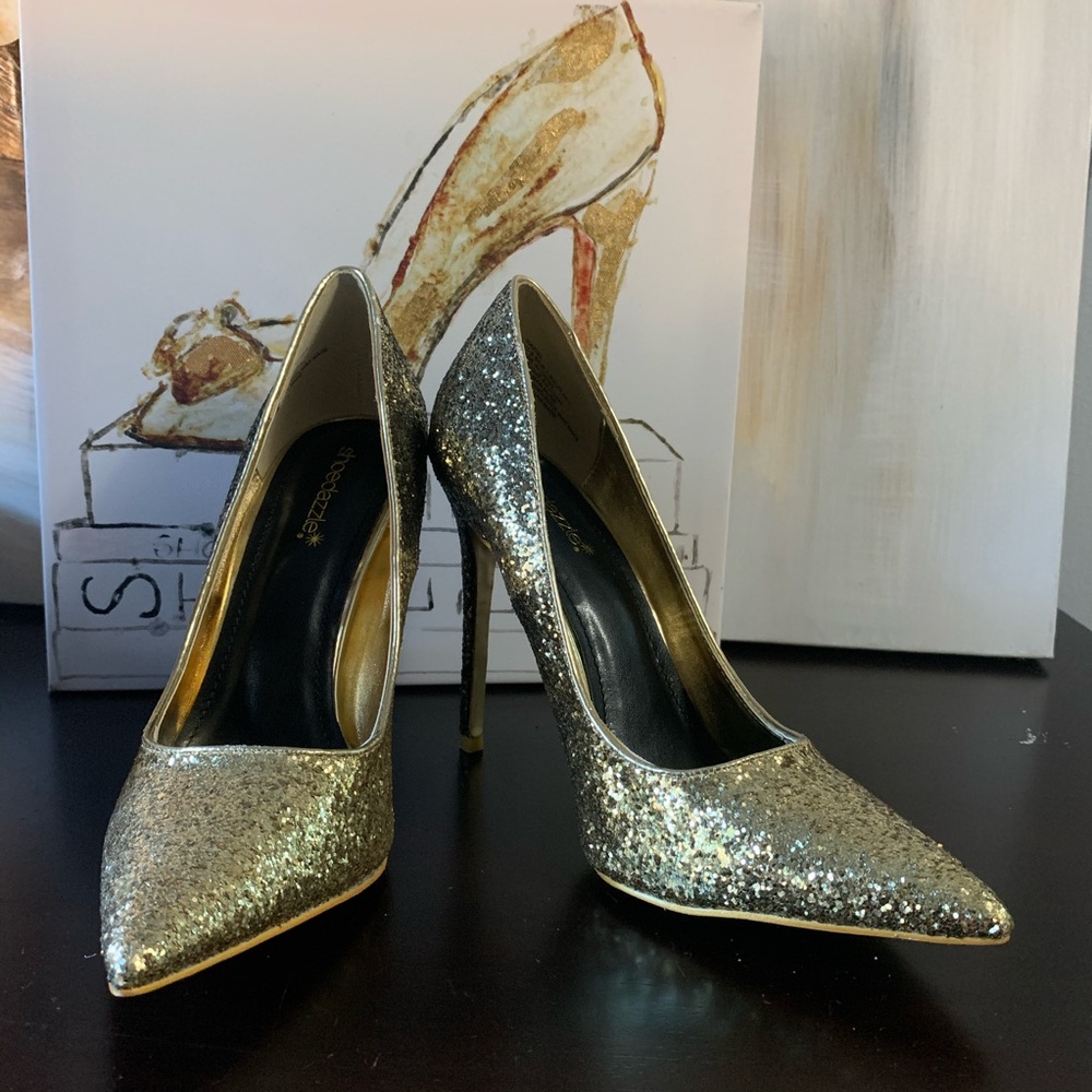 Shoedazzle Gold Glitter 9.5 5in heel - Picture 7 of 7